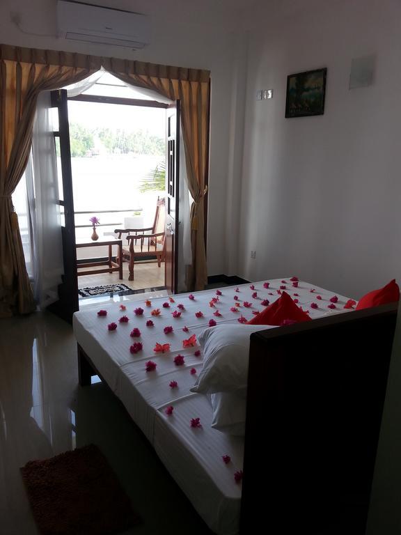 Villa River View Алутґама Екстер'єр фото