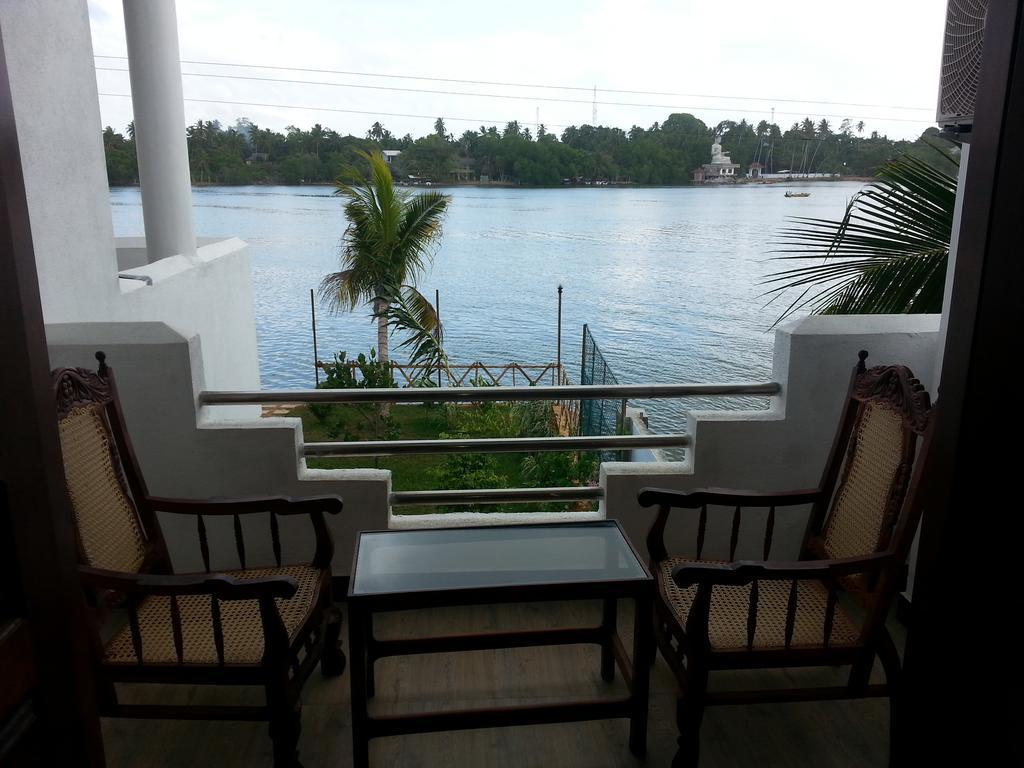 Villa River View Алутґама Екстер'єр фото